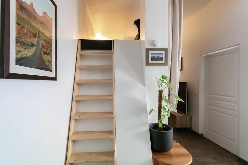 La Colline Apartman Nizza